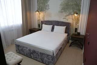 Отель TELEGRAPH INN Петропавловск Люкс с кроватью размера «king-size»-3